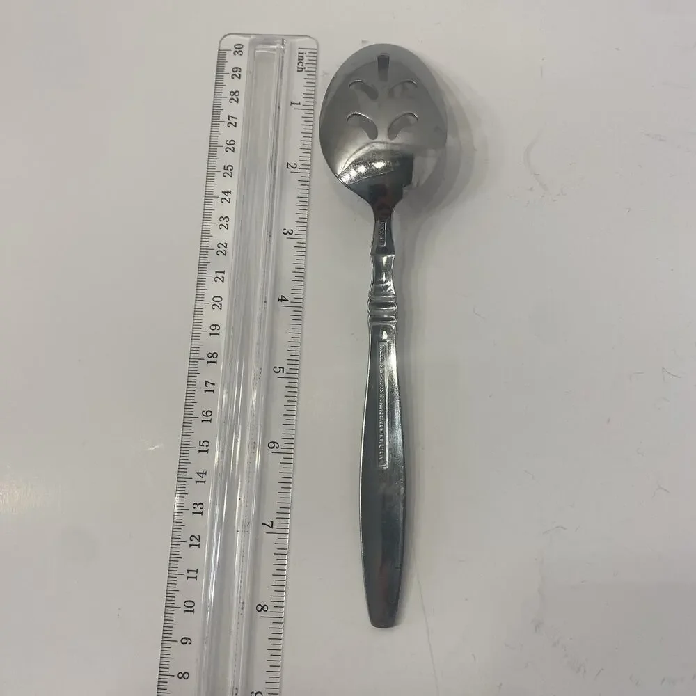 Reed & Barton Regent Heritage Mint Pierced Serving Spoon 8-5/8” 18/10 Stainless